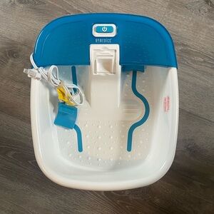 Homedics Kids Aqua and White Foot Spa new without box